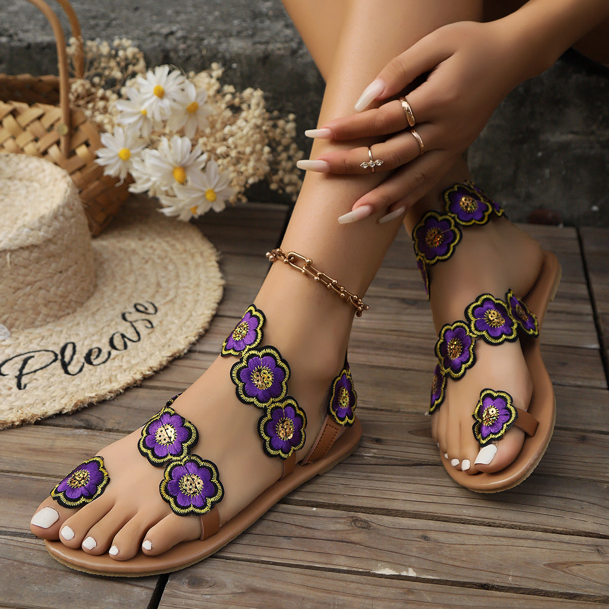 Ethnic Style Flowers Flat Sandals